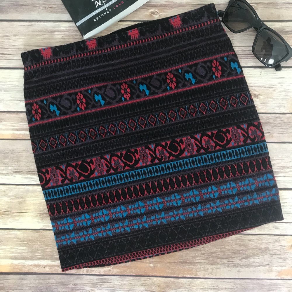 Forever 21 Patterned Mini Skirt